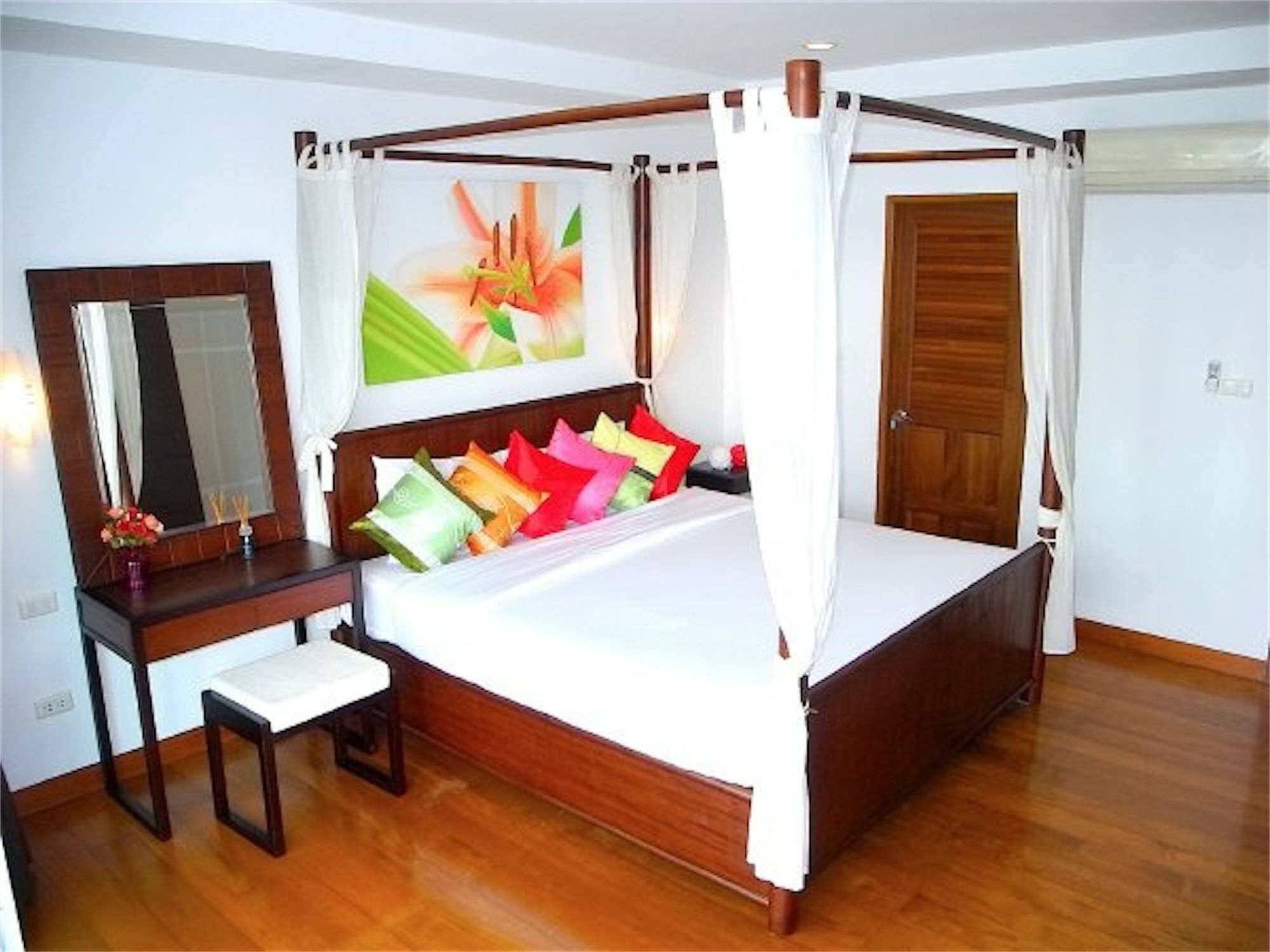 Sunrise 3 Bedrooms Modern Apartment In Nai Harn Rawai Экстерьер фото