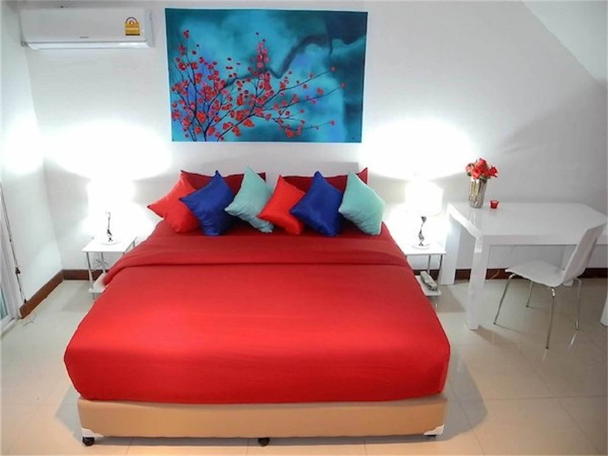 Sunrise 3 Bedrooms Modern Apartment In Nai Harn Rawai Экстерьер фото